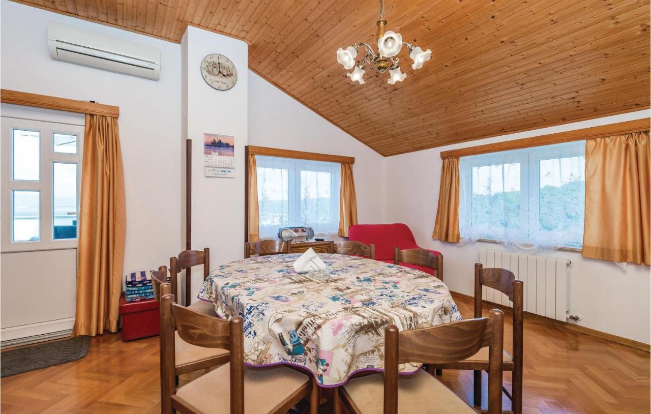 Beautiful Apartment In Brsec With Kitchen Ngoại thất bức ảnh